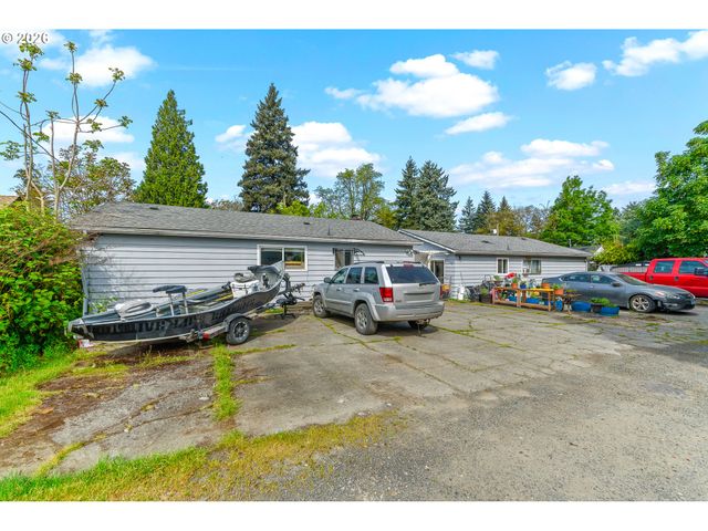 3713 M St, Vancouver, WA 98663