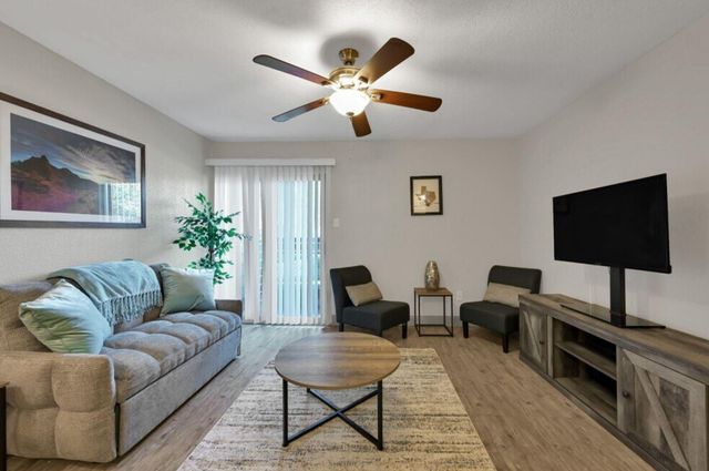 510 Billie Bess Lane 210, Conroe, TX 77301