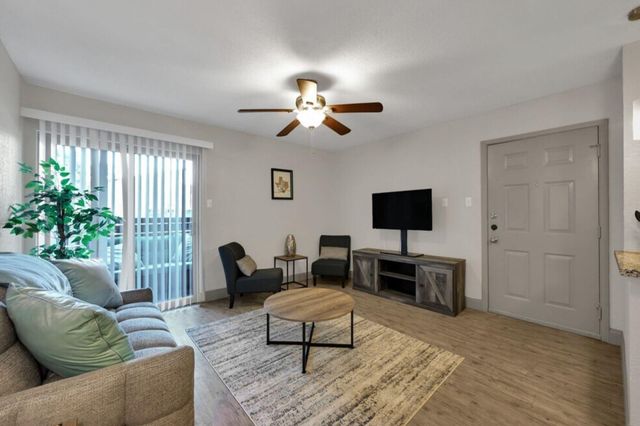 510 Billie Bess Lane 210, Conroe, TX 77301