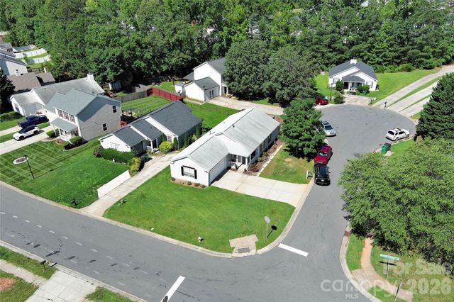 12151 Stewarts Crossing Drive, Charlotte, NC 28215
