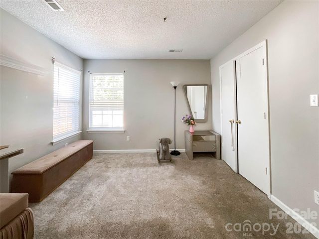 12151 Stewarts Crossing Drive, Charlotte, NC 28215