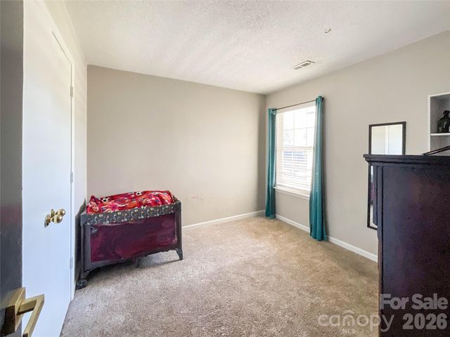 12151 Stewarts Crossing Drive, Charlotte, NC 28215