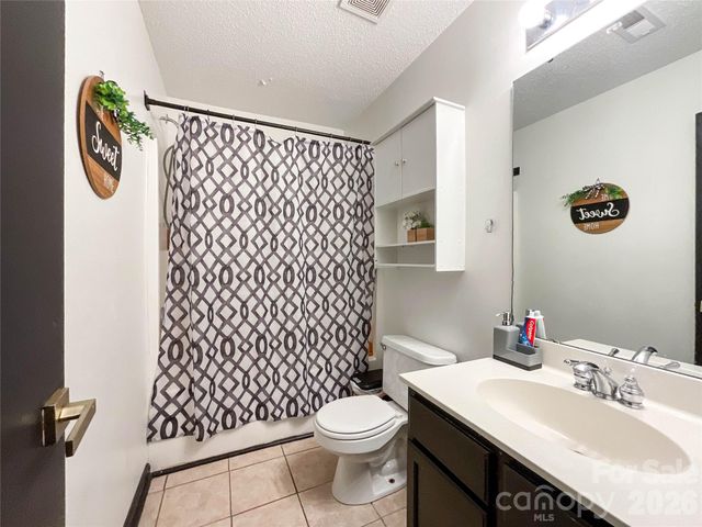 12151 Stewarts Crossing Drive, Charlotte, NC 28215