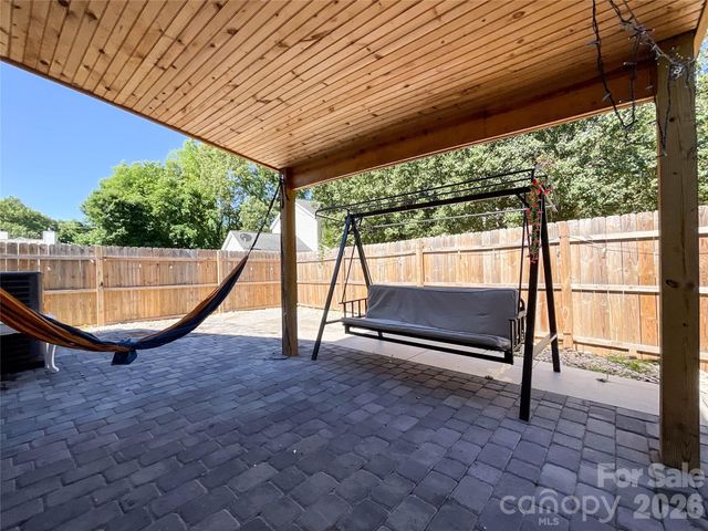 12151 Stewarts Crossing Drive, Charlotte, NC 28215