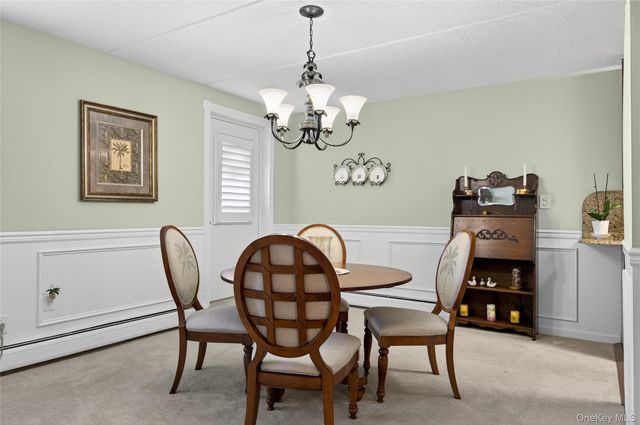 135 Post Avenue 3F, Westbury, NY 11590