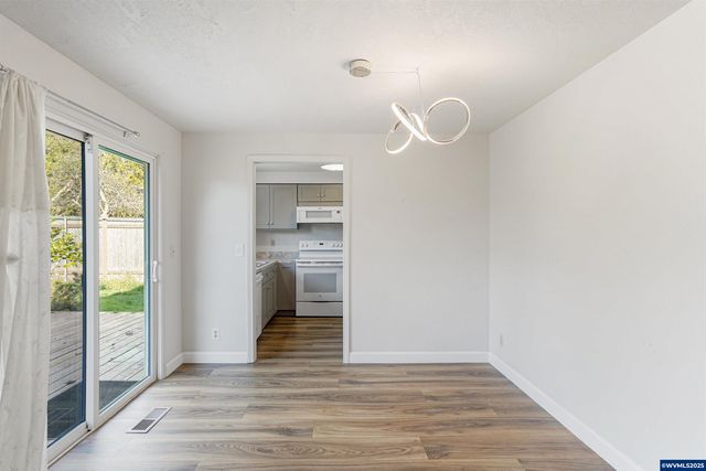 4561 Pullman Ct SE, Salem, OR 97302