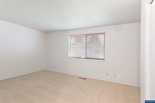 4561 Pullman Ct SE, Salem, OR 97302