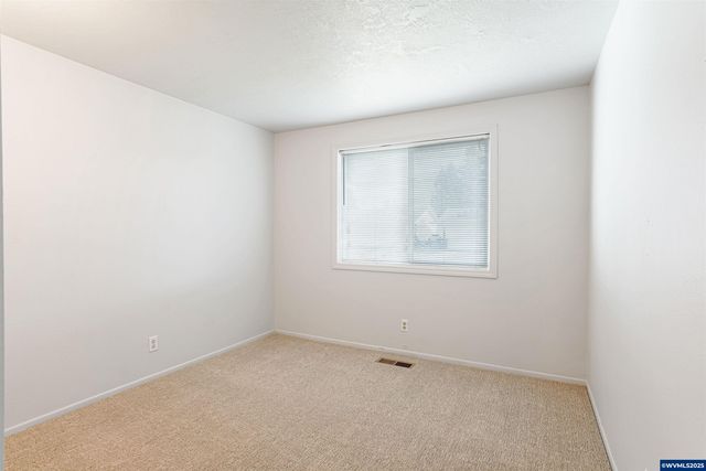 4561 Pullman Ct SE, Salem, OR 97302