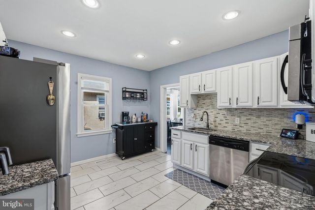 15 ELMHURST PL, Wilmington, DE 19804