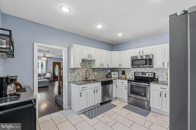 15 ELMHURST PL, Wilmington, DE 19804