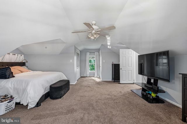 15 ELMHURST PL, Wilmington, DE 19804