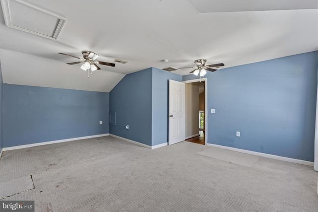 15 ELMHURST PL, Wilmington, DE 19804