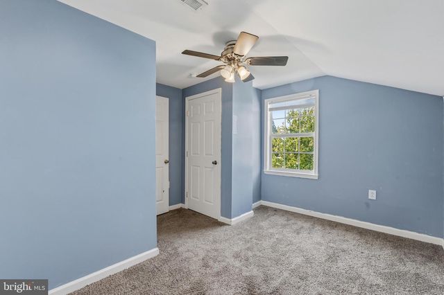 15 ELMHURST PL, Wilmington, DE 19804