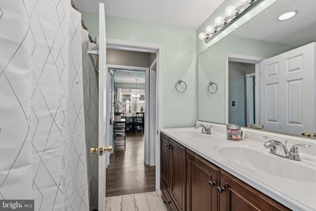 15 ELMHURST PL, Wilmington, DE 19804