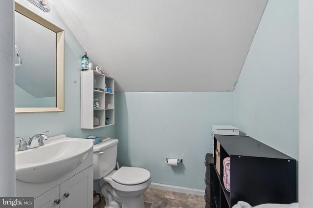 15 ELMHURST PL, Wilmington, DE 19804