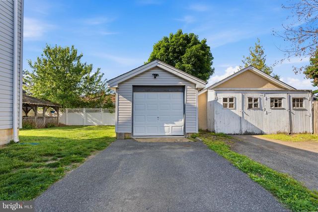 15 ELMHURST PL, Wilmington, DE 19804