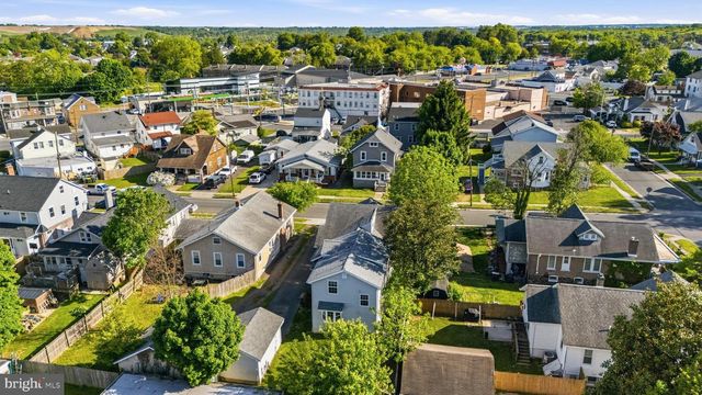 15 ELMHURST PL, Wilmington, DE 19804
