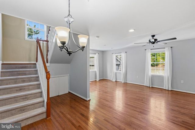 15 ELMHURST PL, Wilmington, DE 19804