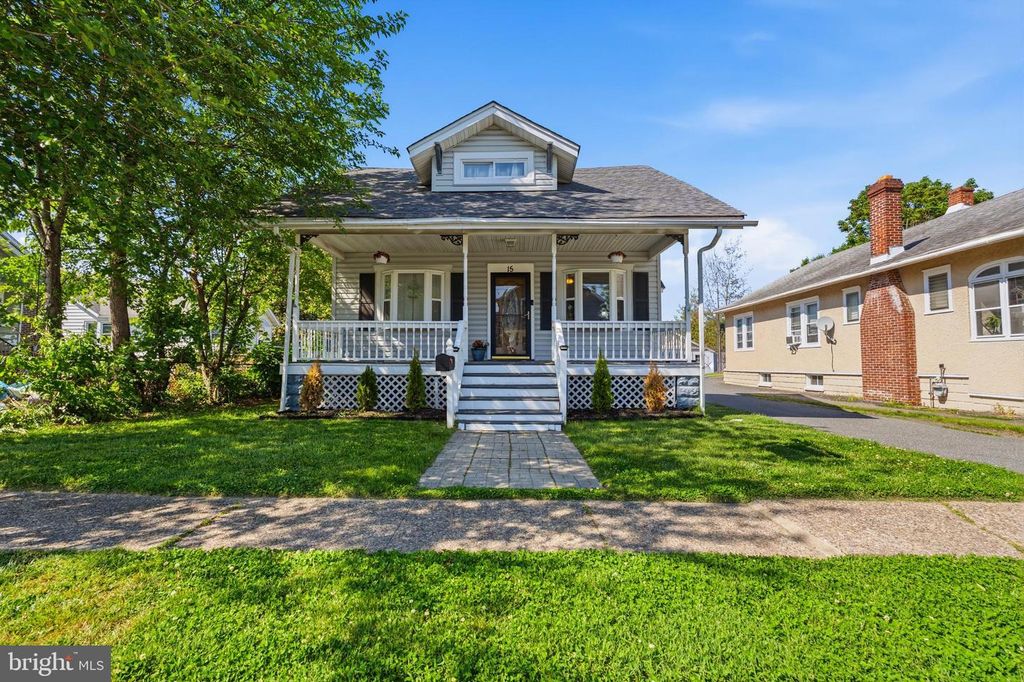 15 ELMHURST PL, Wilmington, DE 19804