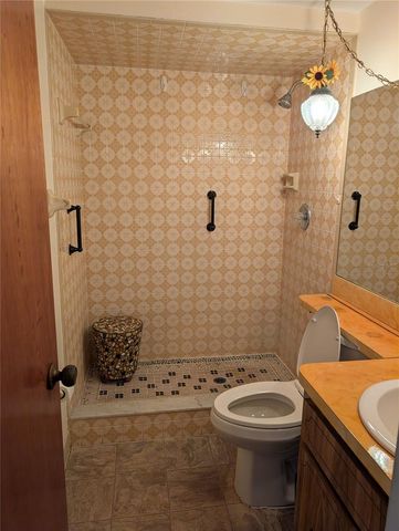 7800 BROOKRIDGE DRIVE, Port Richey, FL 34668