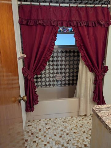 7800 BROOKRIDGE DRIVE, Port Richey, FL 34668