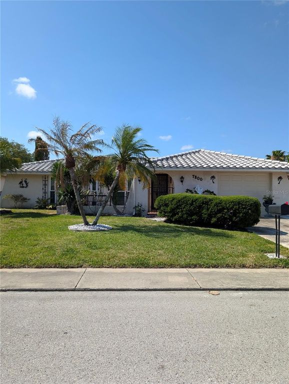 7800 BROOKRIDGE DRIVE, Port Richey, FL 34668