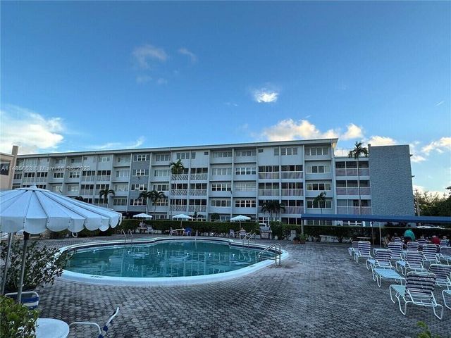 215 SE 3RD Avenue 306D, Hallandale Beach, FL 33009