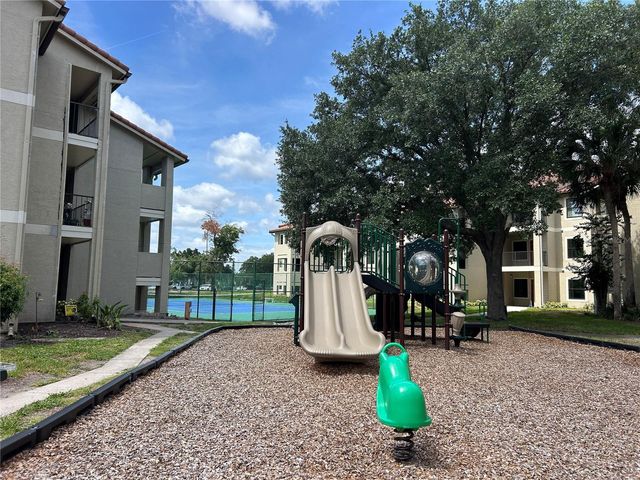 3024 PARKWAY BLVD 203, Kissimmee, FL 34747