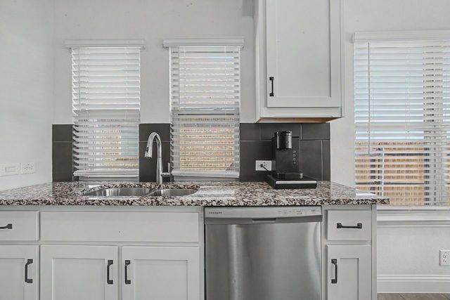 1004 Deer Ridge Drive, Crowley, TX 76036