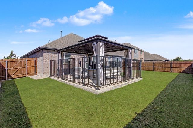 1004 Deer Ridge Drive, Crowley, TX 76036