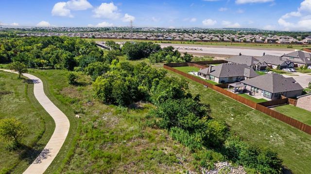 1004 Deer Ridge Drive, Crowley, TX 76036