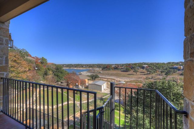 1745 Lakeside DR W, Canyon Lake, TX 78133