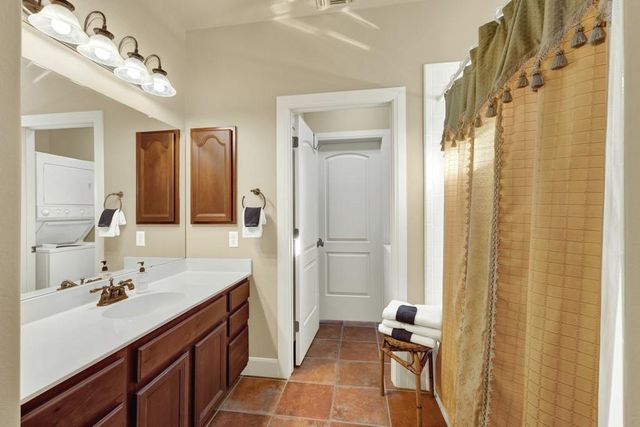 1745 Lakeside DR W, Canyon Lake, TX 78133