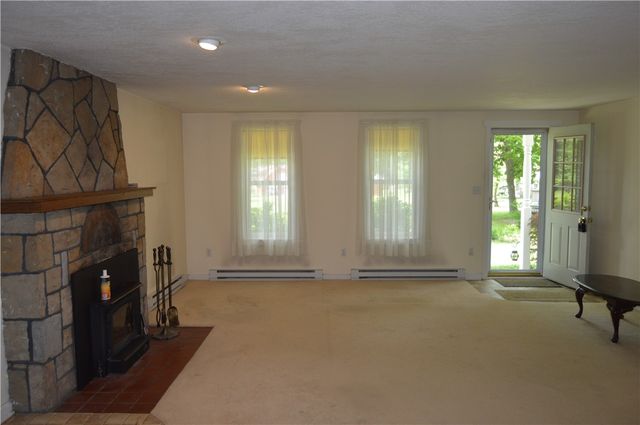 3244 Maple Ln, Jamestown, PA 16134