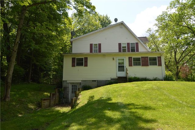 3244 Maple Ln, Jamestown, PA 16134