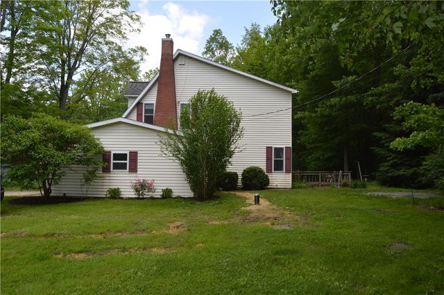 3244 Maple Ln, Jamestown, PA 16134