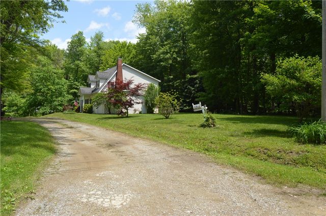 3244 Maple Ln, Jamestown, PA 16134