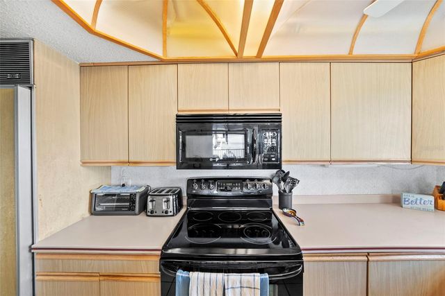 15400 GULF BOULEVARD 401, Madeira Beach, FL 33708