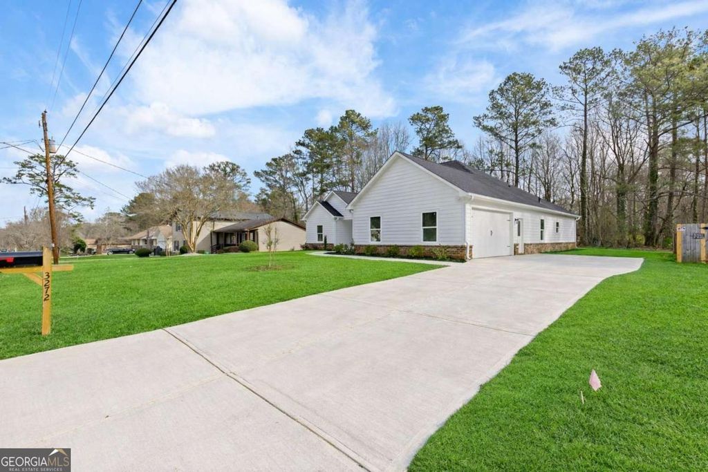 3272 Corktree Trail, Lithonia, GA 30038