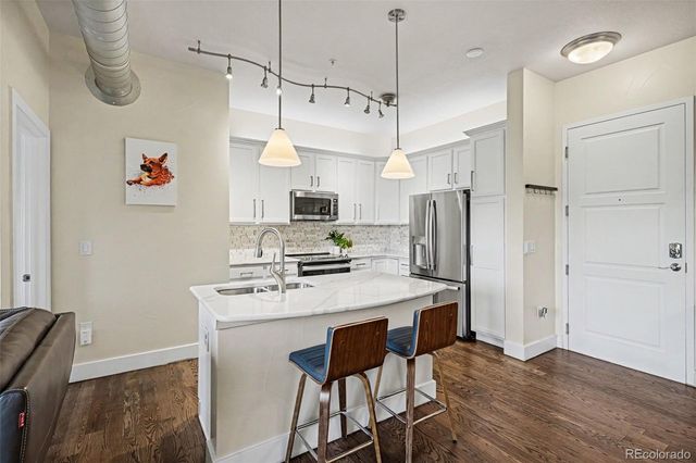 10111 Inverness Main Street 309, Englewood, CO 80112