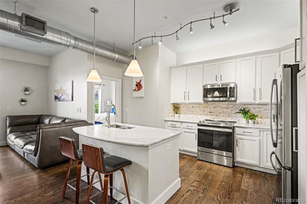 10111 Inverness Main Street 309, Englewood, CO 80112