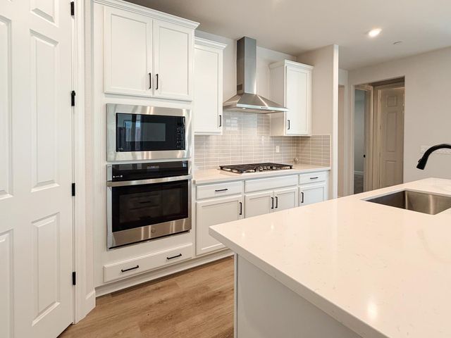 2158 Geneva Way, Manteca, CA 95337