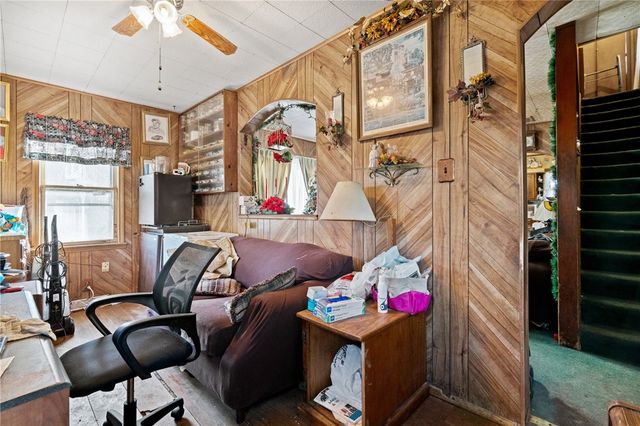 212 Bessemer Ave, Twp Of But Sw, PA 16045