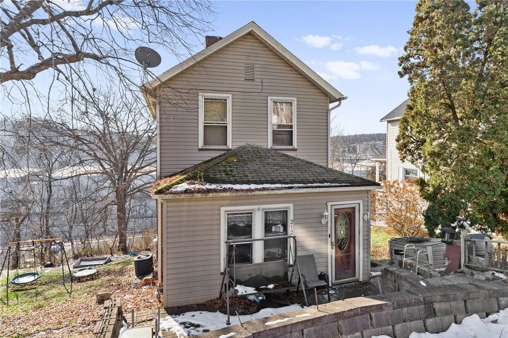212 Bessemer Ave, Twp Of But Sw, PA 16045
