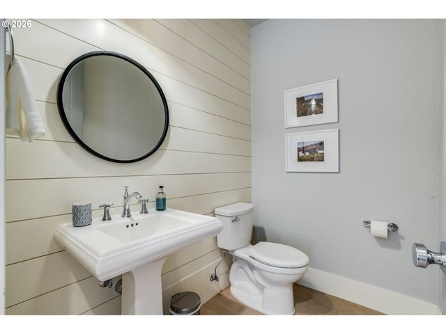 210 NORTHSHORE Rd, Lake Oswego, OR 97034