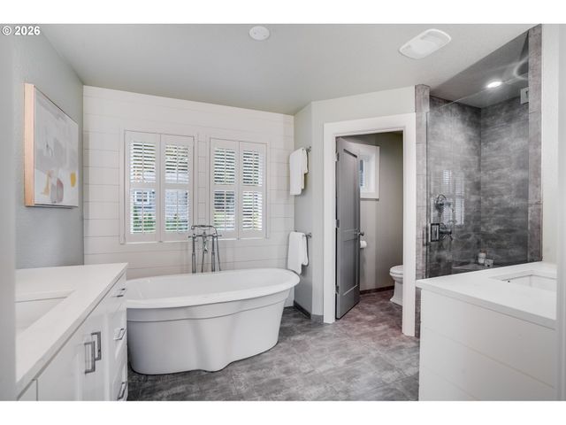 210 NORTHSHORE Rd, Lake Oswego, OR 97034