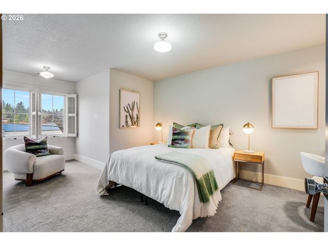 210 NORTHSHORE Rd, Lake Oswego, OR 97034