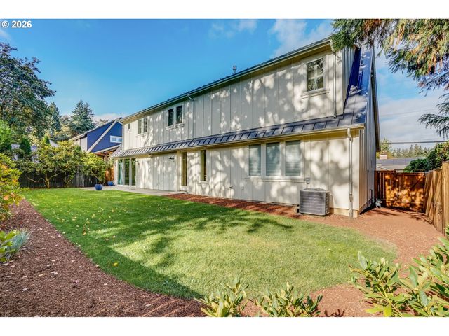 210 NORTHSHORE Rd, Lake Oswego, OR 97034