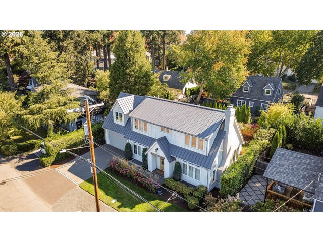 210 NORTHSHORE Rd, Lake Oswego, OR 97034