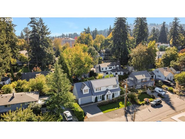 210 NORTHSHORE Rd, Lake Oswego, OR 97034